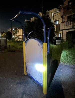 栄町公園のぶらさがりトレーナー - 大久保体器 (写真は問い合わせフォームでいただいたもの。2026.08.25)